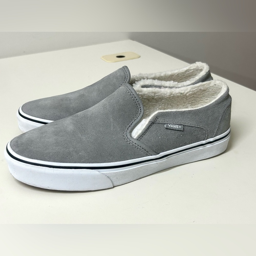 Women’s 10 Vans Asher Sherpa Fleece Lined Old Skool Slip On Sneakers Shoes